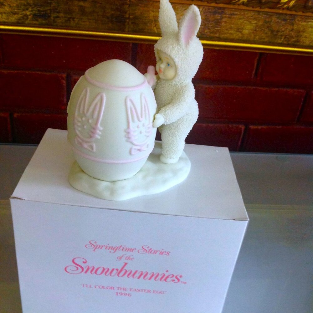 Department 56 Snowbunnies "I'll Color the Easter Egg" Porcelain Figure